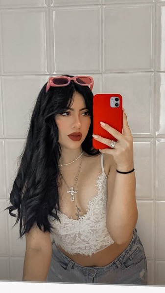 Video Chat Stories - @lia18 (Lia): Os gusto?